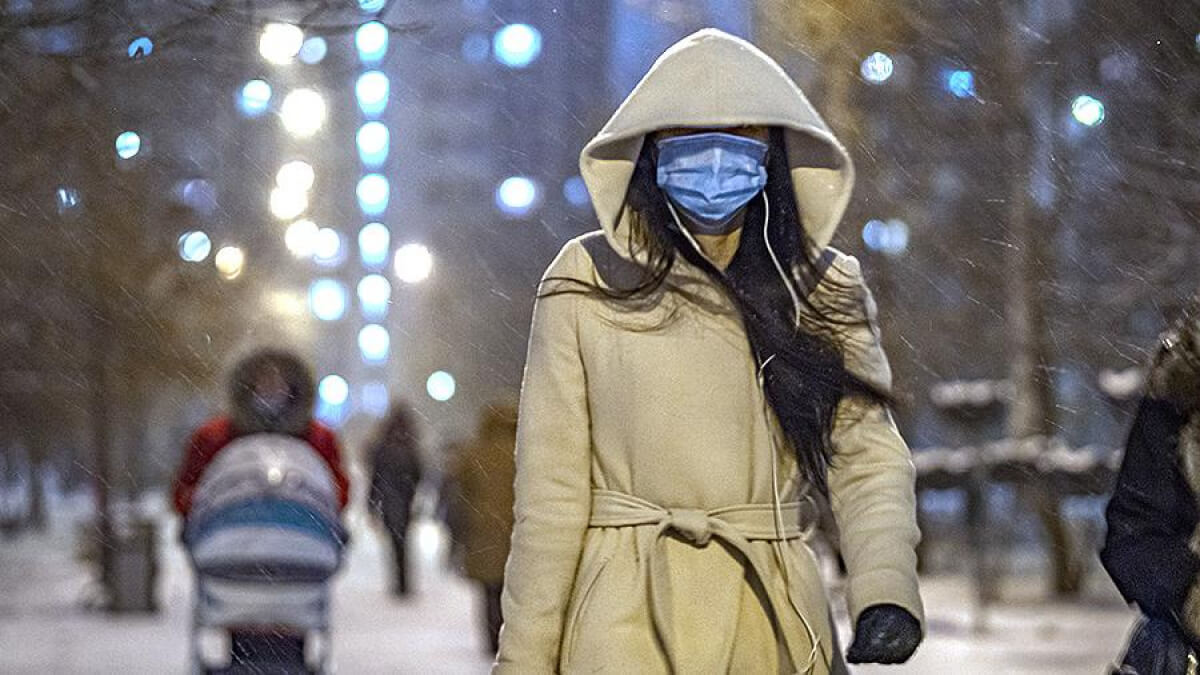 Фото В Маске На Улице